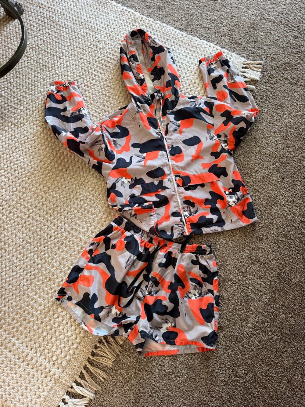 Shinestar 2-Piece Orange Camo Activewear Set - Cropped Windbreaker & Shorts L